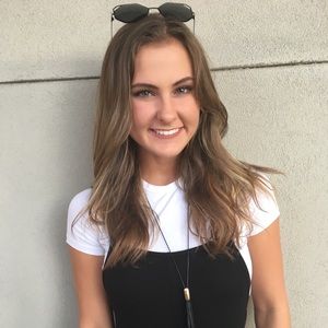 Meet your Posher, Ally